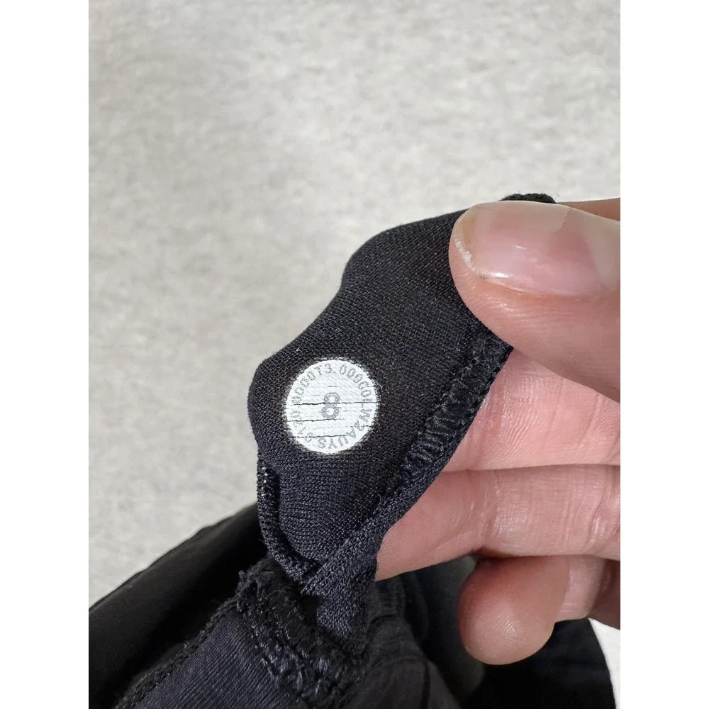 Lululemon Sports Bra Womens 8 Black Strappy Crossback Yoga Athletic Gym Running